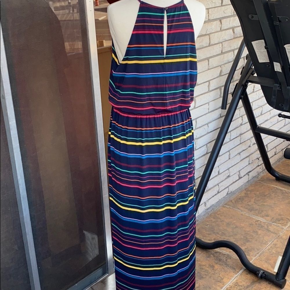 Keyhole Maxi Dress - Picture 3 of 5